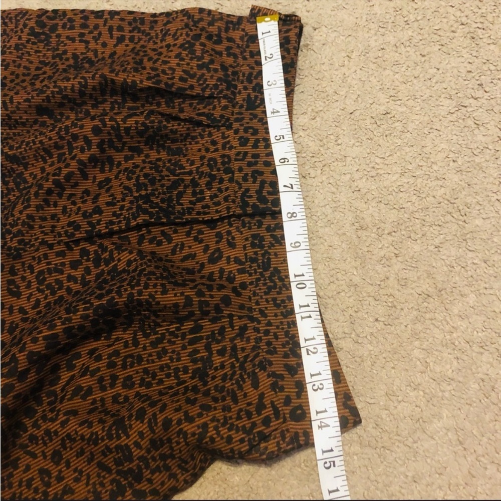 Majorelle Kimberly shorts in leopard - Picture 2 of 10